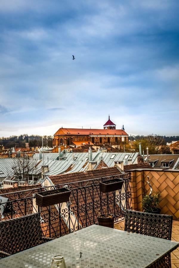 Apartment With A Terrace Over The Old Town Two Bedrooms 카우나스 외부 사진