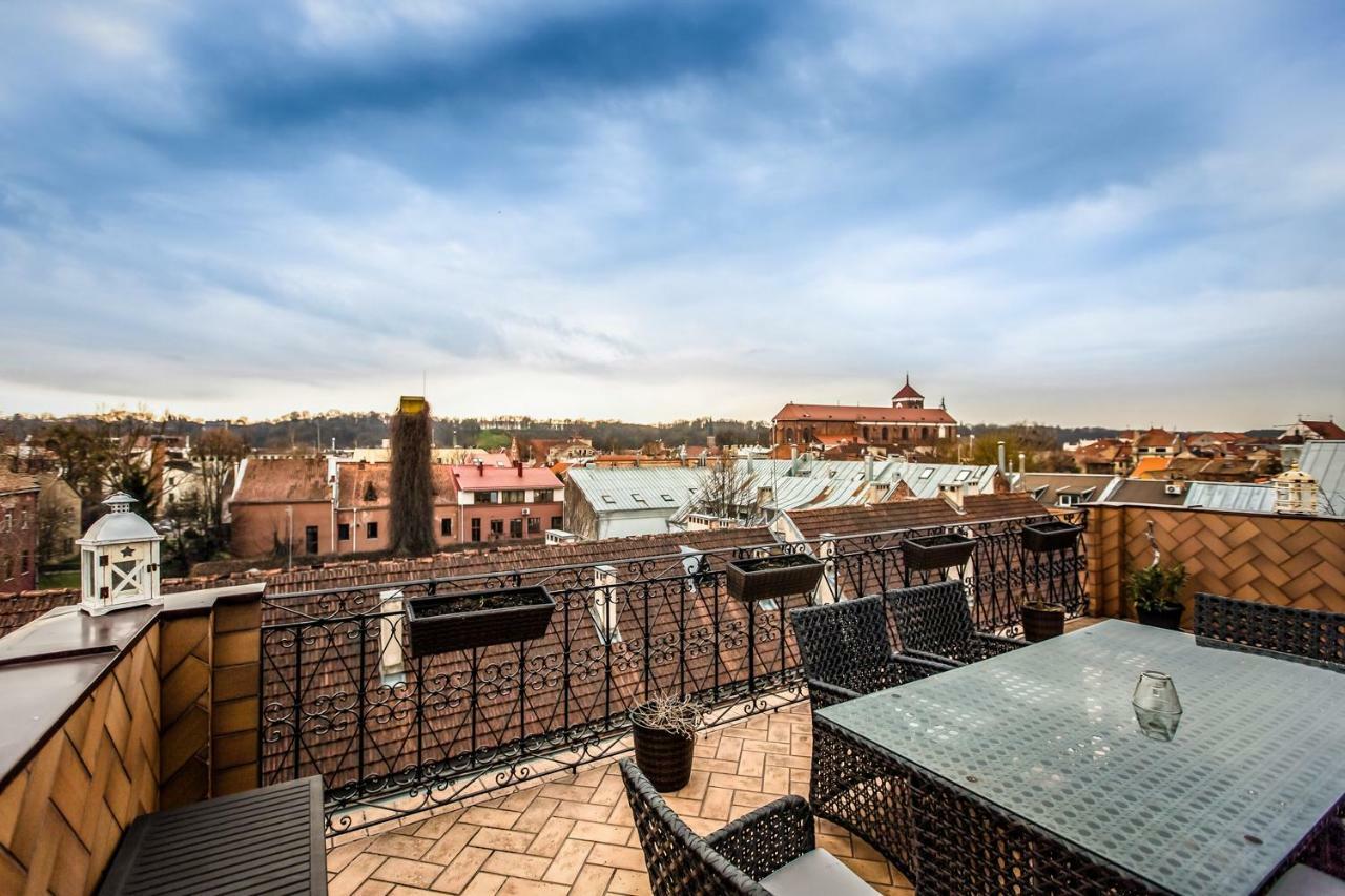 Apartment With A Terrace Over The Old Town Two Bedrooms 카우나스 외부 사진